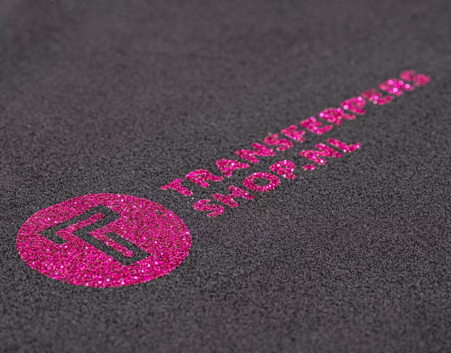 Stahls cad cut glitter hot pink 943 flexfolie detail