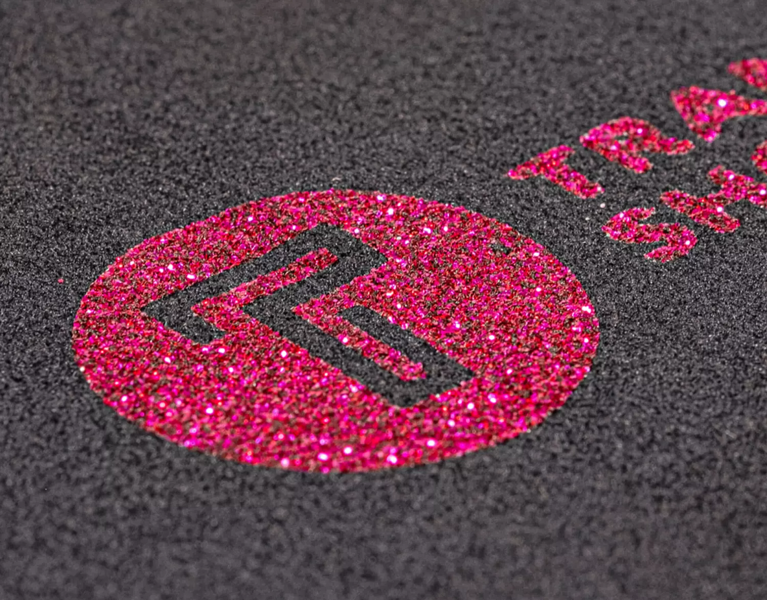 Stahls cad cut glitter pink 927 flexfolie detail 1